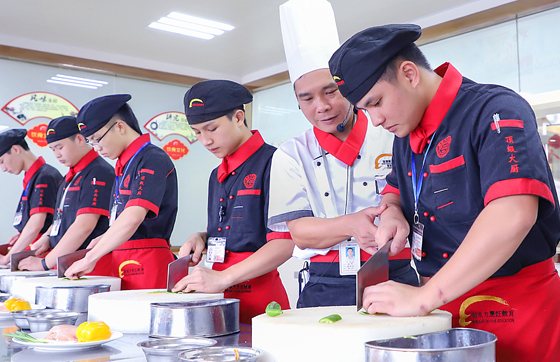 哪里学烹饪培训好