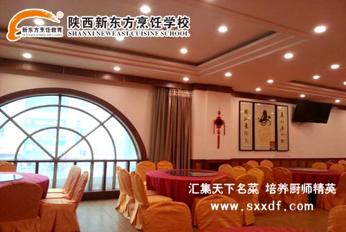 二楼餐饮大厅