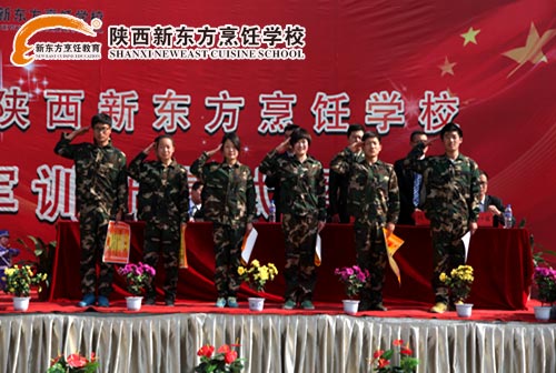 为优秀标兵颁发荣誉证书