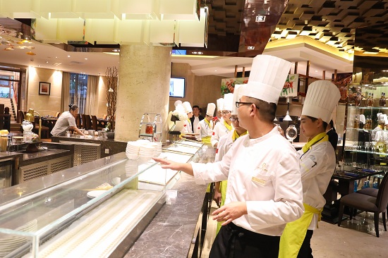 陕西新东方烹饪学子参观天宇菲尔德酒店