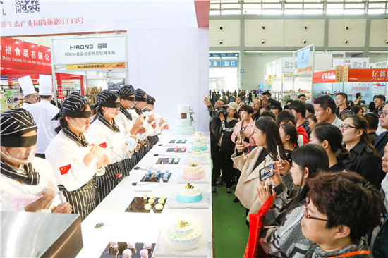 陕西新东方烹饪学校引领西点新食尚,献技西安曲江烘焙展!