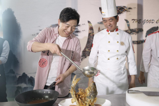 热烈庆祝新东方烹饪教育30周年盛典成功举办!