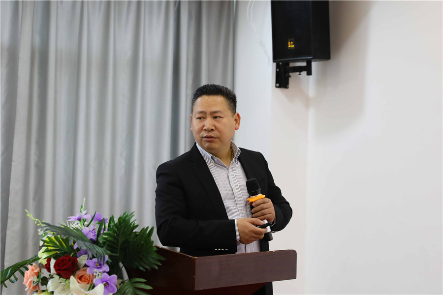 徐记海鲜走进陕西新东方开展委培班培训