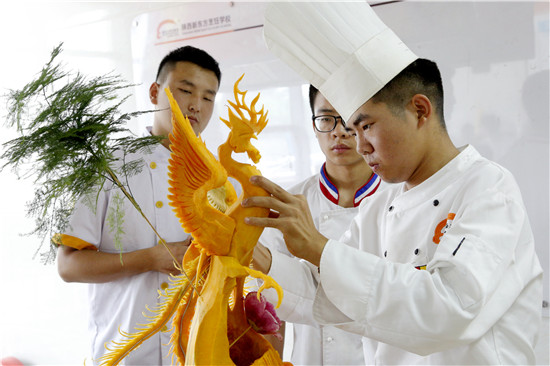 陕西新东方烹饪学校:初中毕业想学厨师,陕西厨师学校哪家好