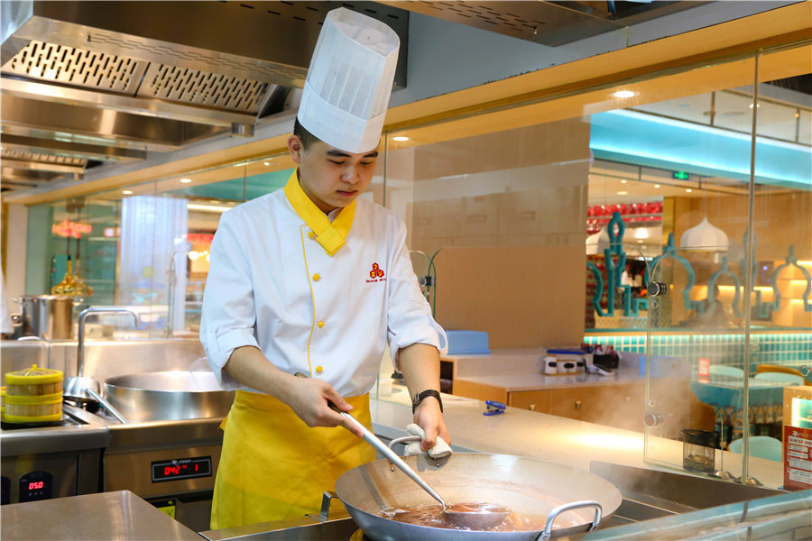 陕西新东方烹饪:回访成功学子 传递榜样力量