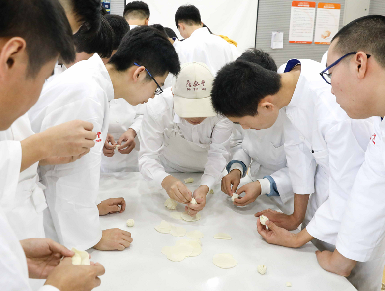 燃爆!校企合作企业—恒泰丰委培班专场培训