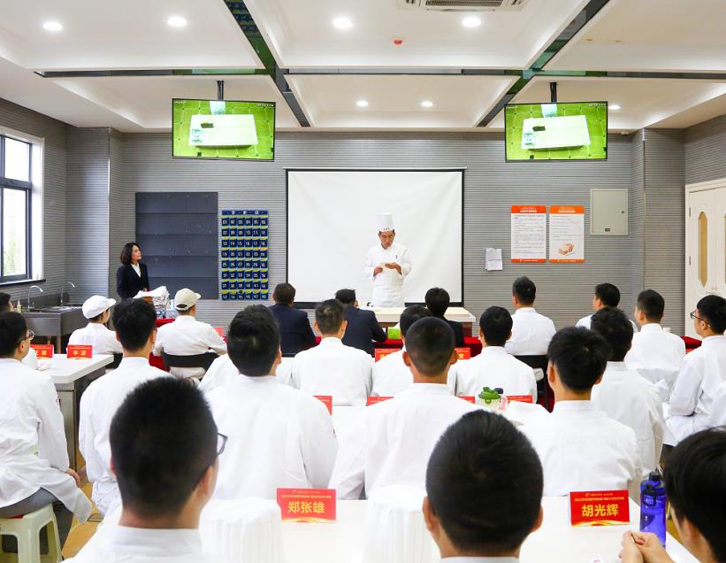 陕西新东方恒泰丰委培班结业典礼圆满落幕